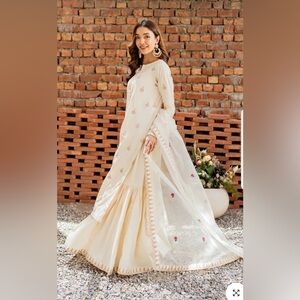 Pakistani Elegant Cream Embroidered Dress